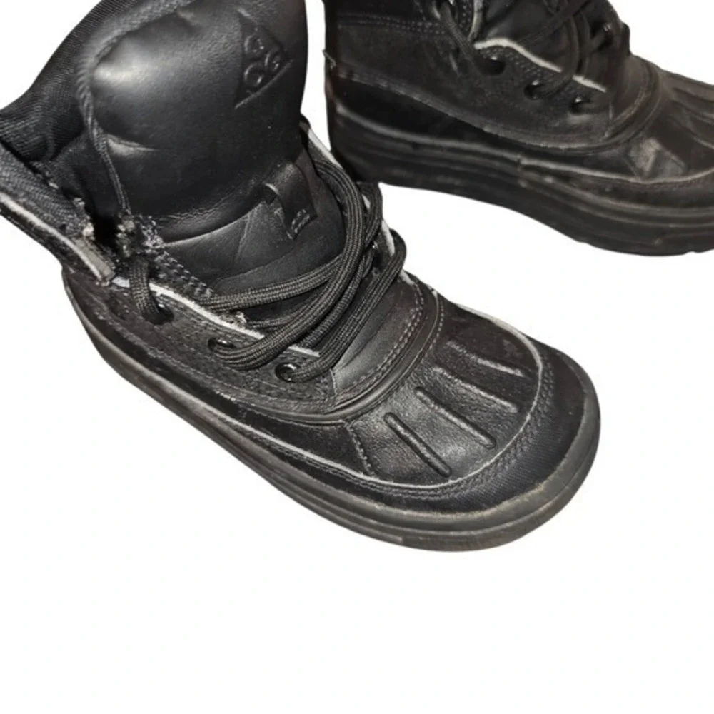 Nike‎ ACG Woodside Kids Black Waterproof Winter Boots Toddler Size 4